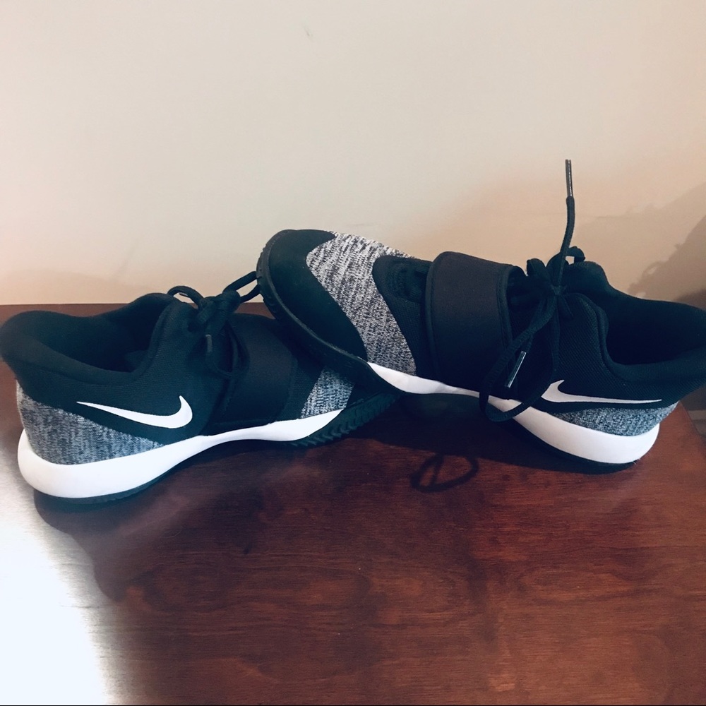 NIKE BOYS KD TREY 5VI BASKETBALL SHOE